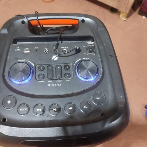 اسپیکر شارجی. در حد صفر