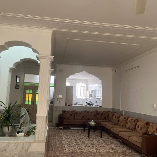 میدان نماز خیابان ولی عصر  چهارراه قمر بنی هاشم جنوبی کوچه شکوفه