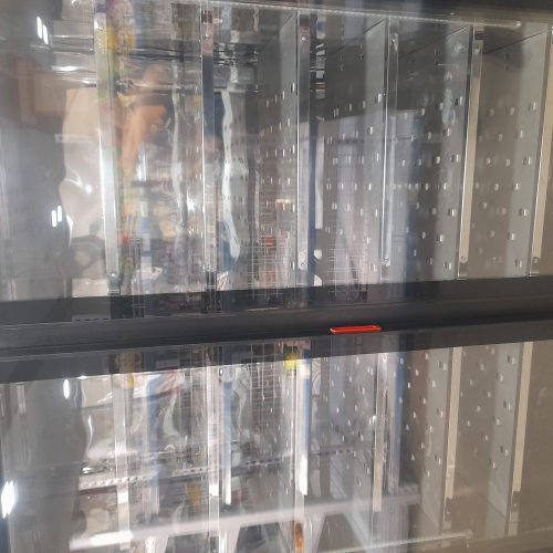 یخچال ایستاده سه درب و قفسه فروشگاهی خود ایستا