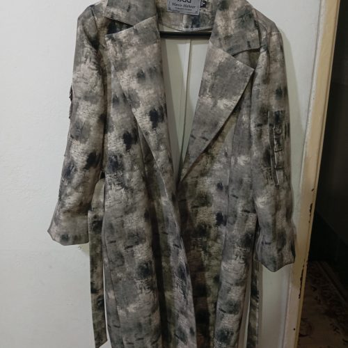 3عدد مانتو در حد نو