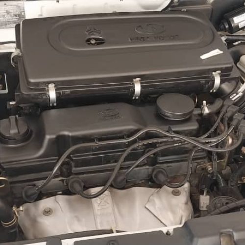 ماشین کاملا تمیز همه چیز سالم درصورت خرید با شماره09172582131تماس بگیرید