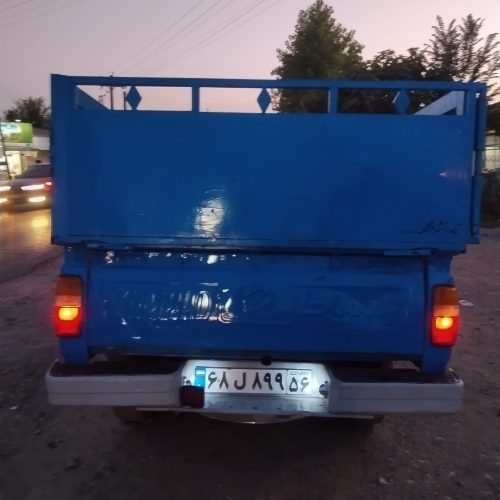 ماشین مدل 83دور رنگ ماشین سالم شاستی بشرط دف وگیربکس بشرط