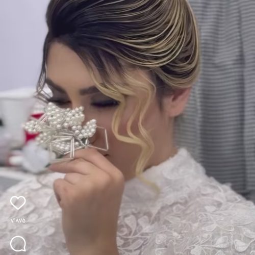 مدل مو ففط شنیون از مو عکس گرفته میشه