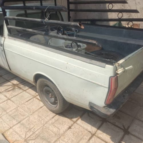 گلگیر سمت شاگرد ضربه خورده است