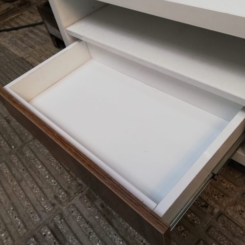 میز تلویزیون