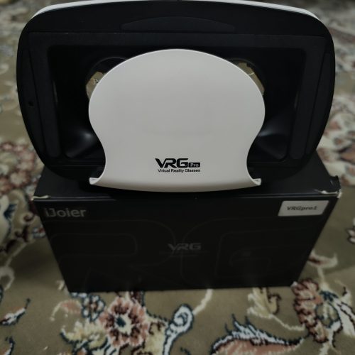 گوشی Motorola و عینک واقعیت مجازی