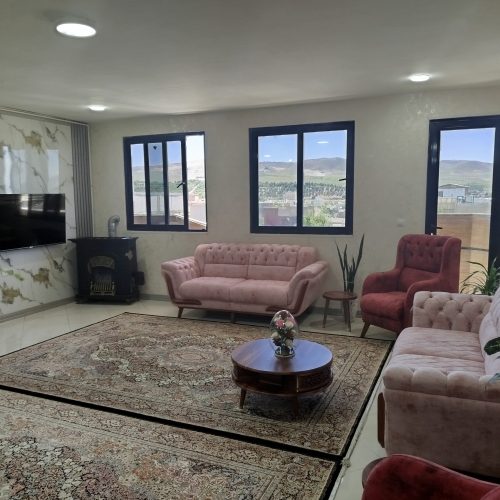 آپارتمان 102