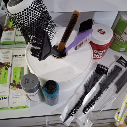 فروش وسایل آرایشگاهی