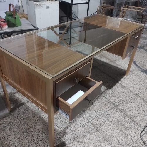 گروهی تولدی فلزات چشمک با دقت وصداقت اماده خدمت