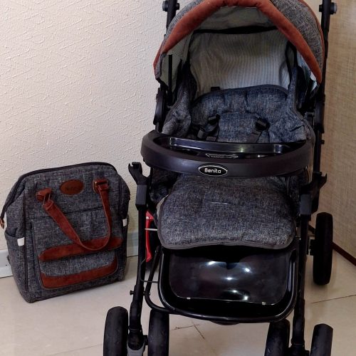 کالسکه بسیار تمیز و نو