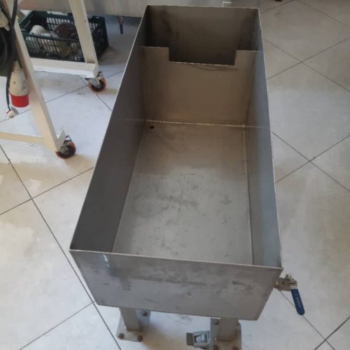 فروش دستگاههای روغن گیری و مخازن استیل