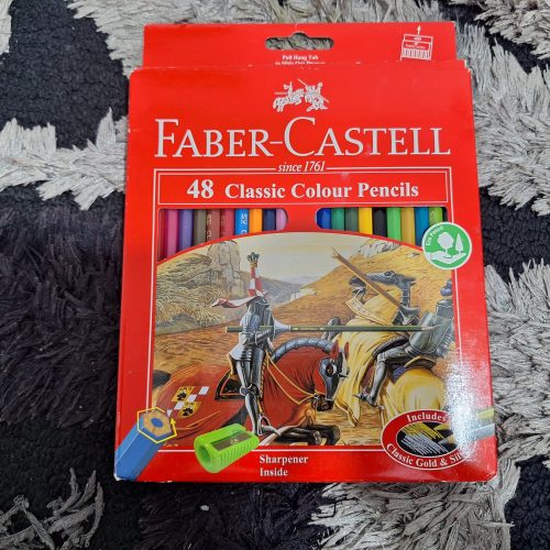 وسایل نقاشی مداد رنگی