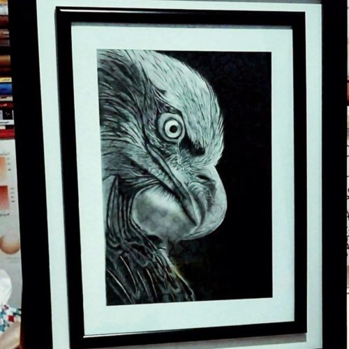 تابلو سیاه قلم طرح عقاب همراه با قاب