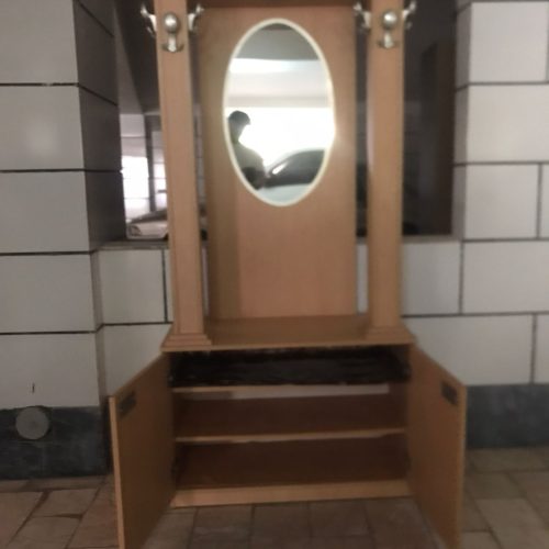 جاکفشی و جا لباسی در حد نو