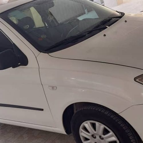 ماشین کاملا تمیز همه چیز سالم درصورت خرید با شماره09172582131تماس بگیرید