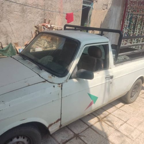 گلگیر سمت شاگرد ضربه خورده است