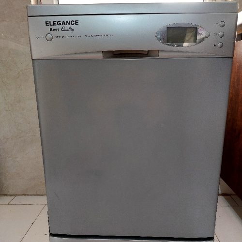 ظرفشویی 12نفره سالم فقط یک بار استفاده شده