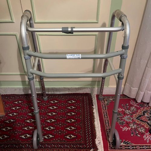 واکر چرخدار تاشو