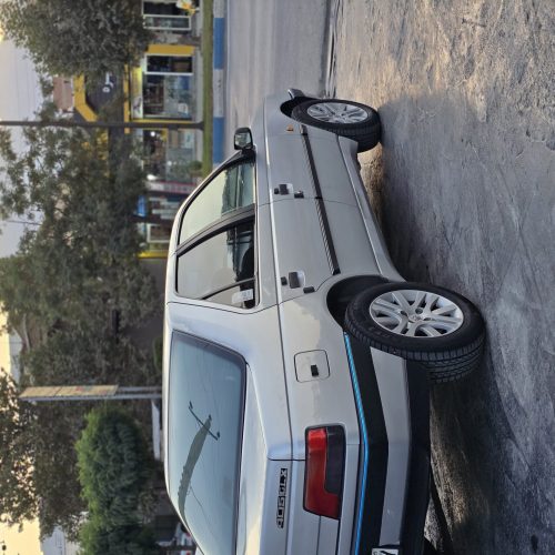 پژو تیوفایف 405