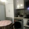یک دستگاه آپارتمان پنت هاوس دار تابستانی خنک وغروبی زیبا