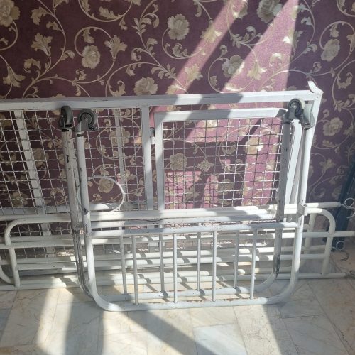 تخت مخصوص بیمار تک نفره