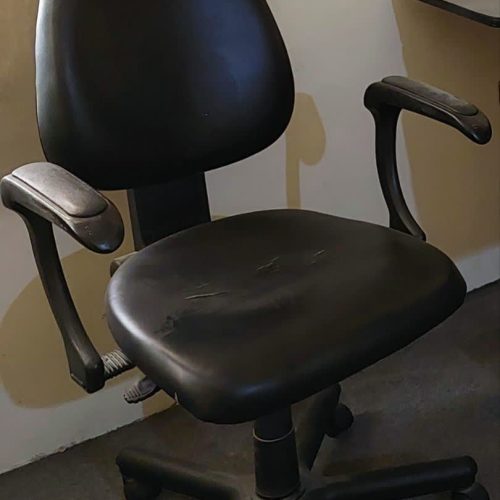 صنـــدلی کامپیوتر و میز کامپیوتر