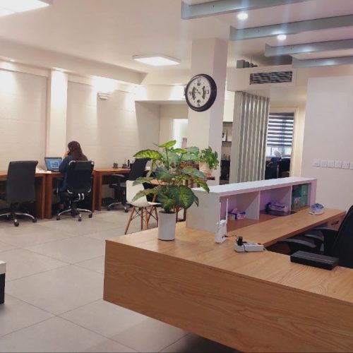 اجاره میز اداری در موقعیت عالی میرداماد