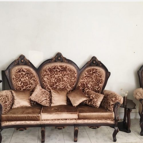 فروش مبلمان راحتی و سلطنتی