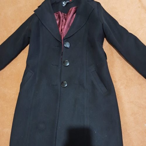 دو عدد پالتو‌ در‌حد‌نو