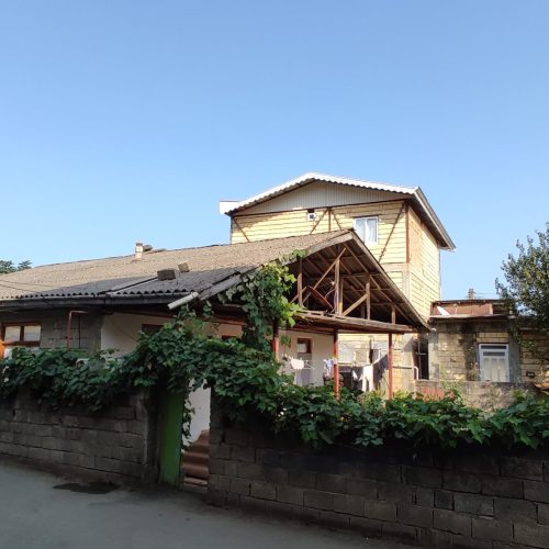 فروش خونه ویلای با سند ثبتی با امتیازات برق اب گاز