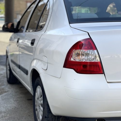تیبا صندوقدار سفید مدل 93