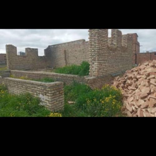 زمین نیمه ساخت