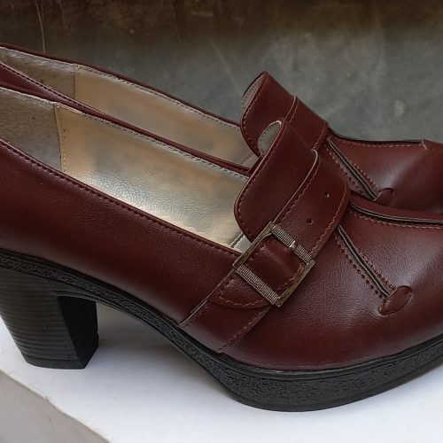 2 جفت کفش زنانه و دخترانه