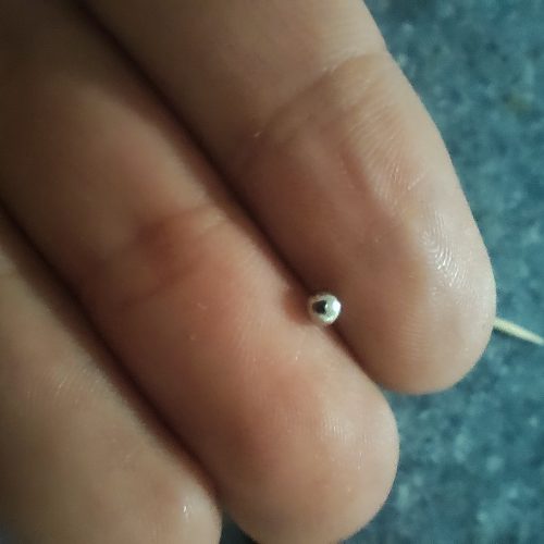 کوچیکترین هندزفری دنیا اندازه سر خلال دندون