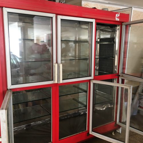 یخجال شیش در نما شیشه