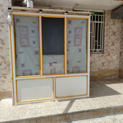 کفش کن برا ورودی منزل.