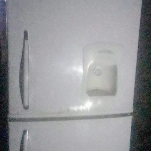 یخچال فیریزر در حد نو