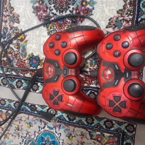 کامپیوتر همراه با تمامی وسیله‌ها