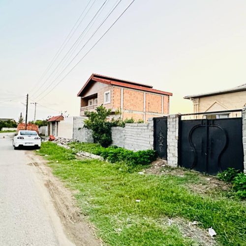 فروش زمین مسکونی بر خیابان اصلی
