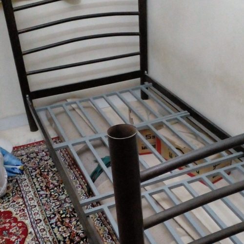 تخت خواب فلزی