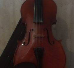 ساز ویولن سایز 4/4 کاملا سالم