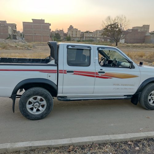 نیسان پیکاپ دوکابین ژاپن