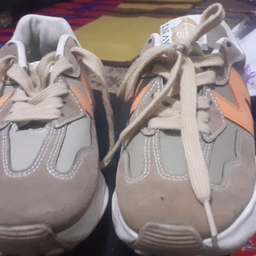 کفش مردانه و زنانه درحد