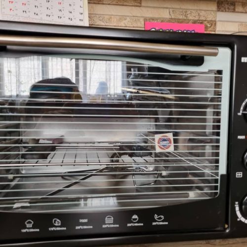 یک عدد توستر در حد نو