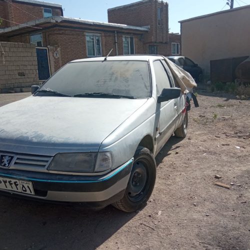 اتاق 405 فقط قسمت عقب ضربه دارد