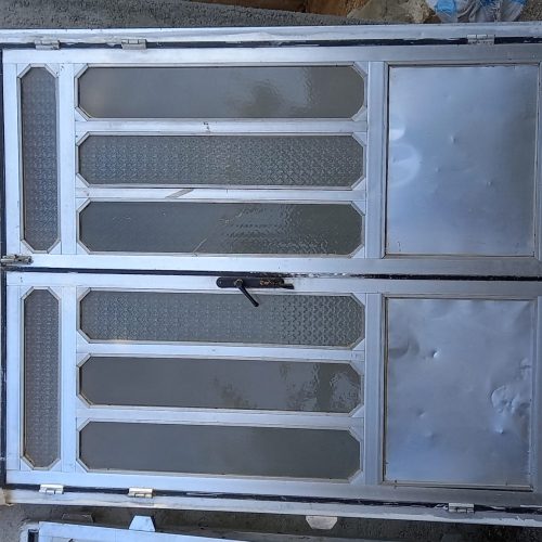 در و پنجره ی آلمینیوم