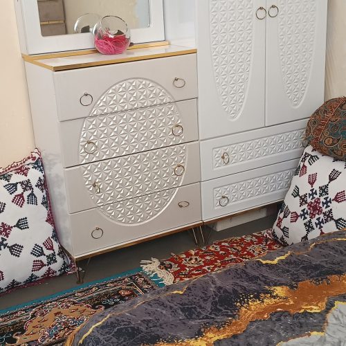 کمد لباس وآرایش