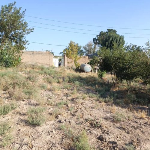 زمین 400 متری