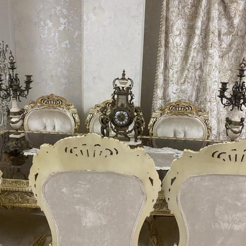 مبل 7 نفره خرچنگی. میز غذا خوری 8 نفره. ساعت زمینی رومیزی ست مبل