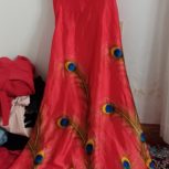 چند دست لباس مجلس دخترانه ومادرانه دارم نو